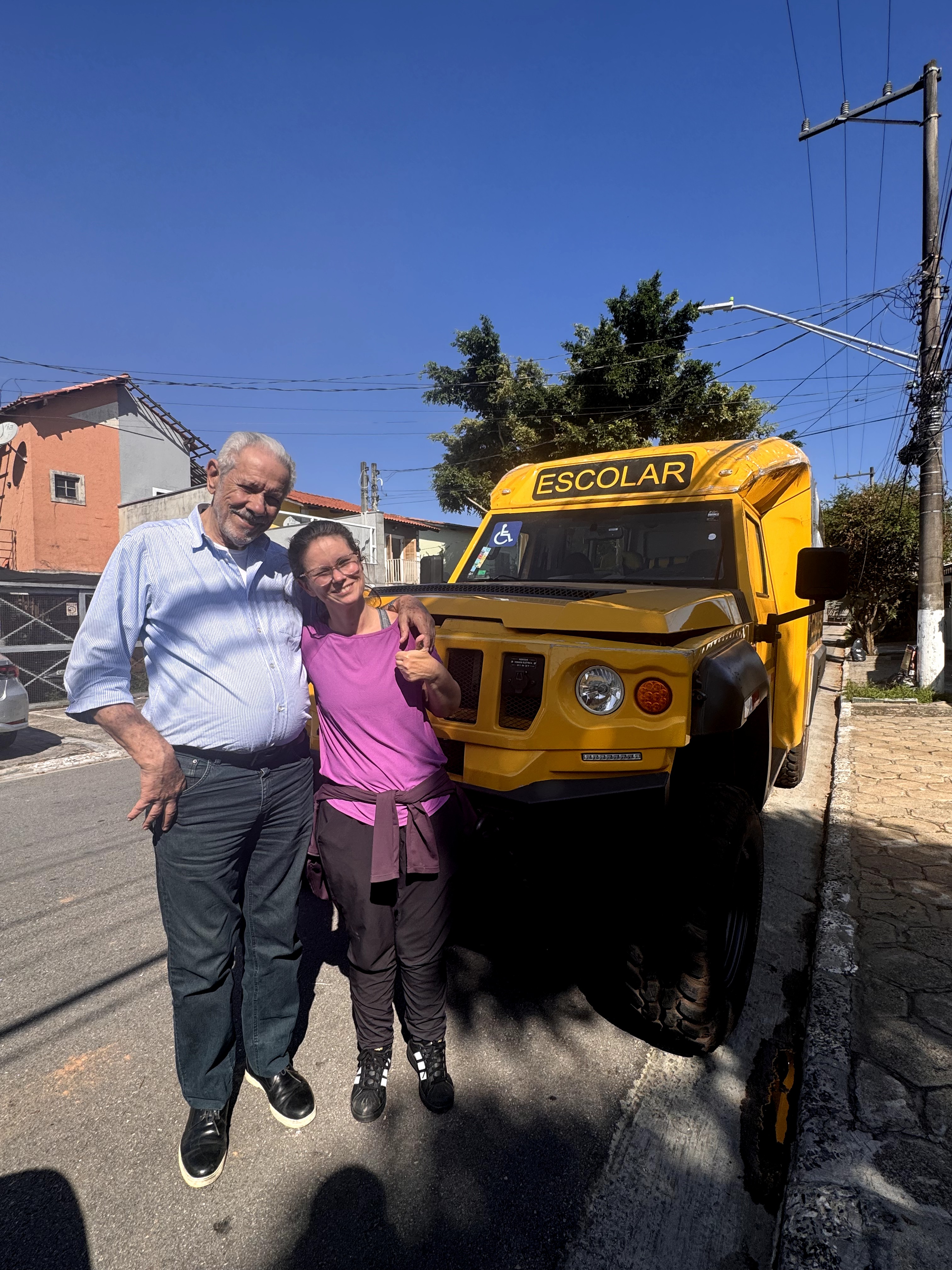 Marruá AM-200 chegando ao projeto sobre o guincho